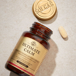 Solgar Ultimate Calm daily support capsules on a table